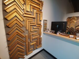 French and Regence closed corner water gilder picture frames