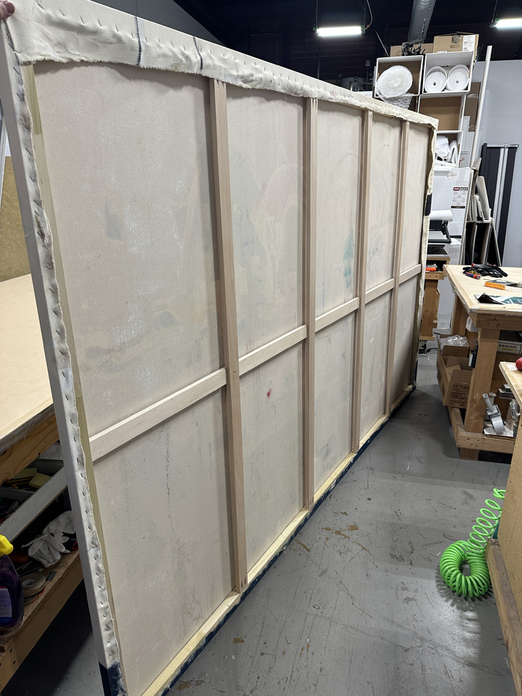 Large framing structure and workshop fabrication